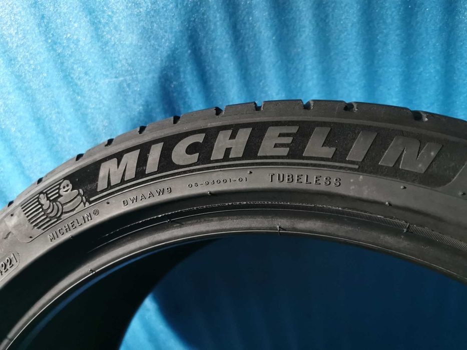 245/40 R19 michelin 2 bucati