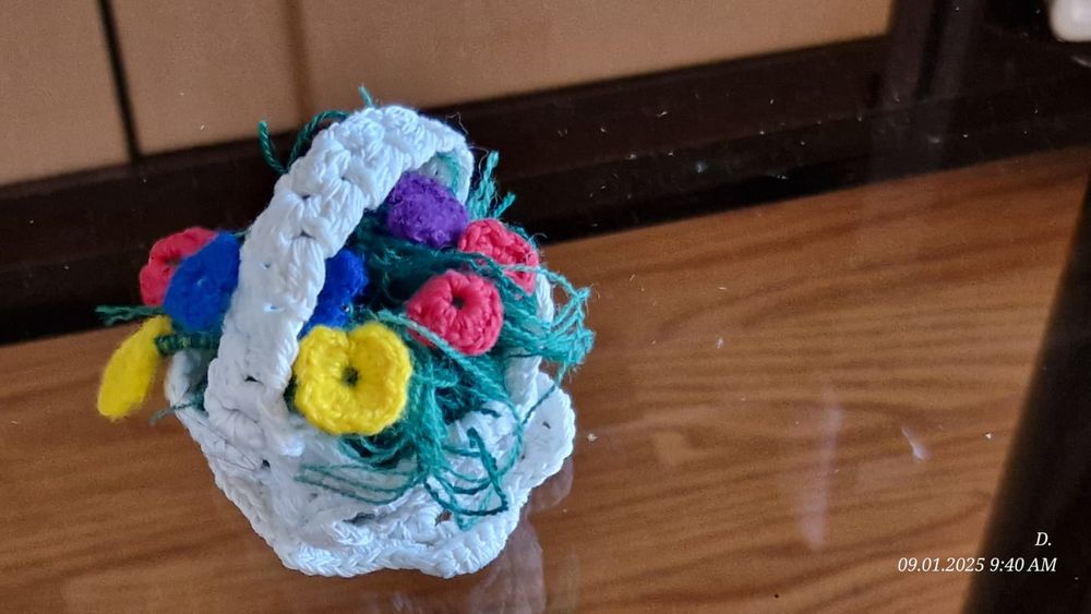 Cosulet crosetat cu  flori