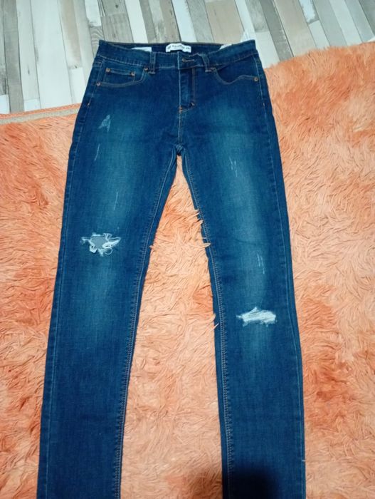 De vânzare blugi elastici dama PULL BEAR