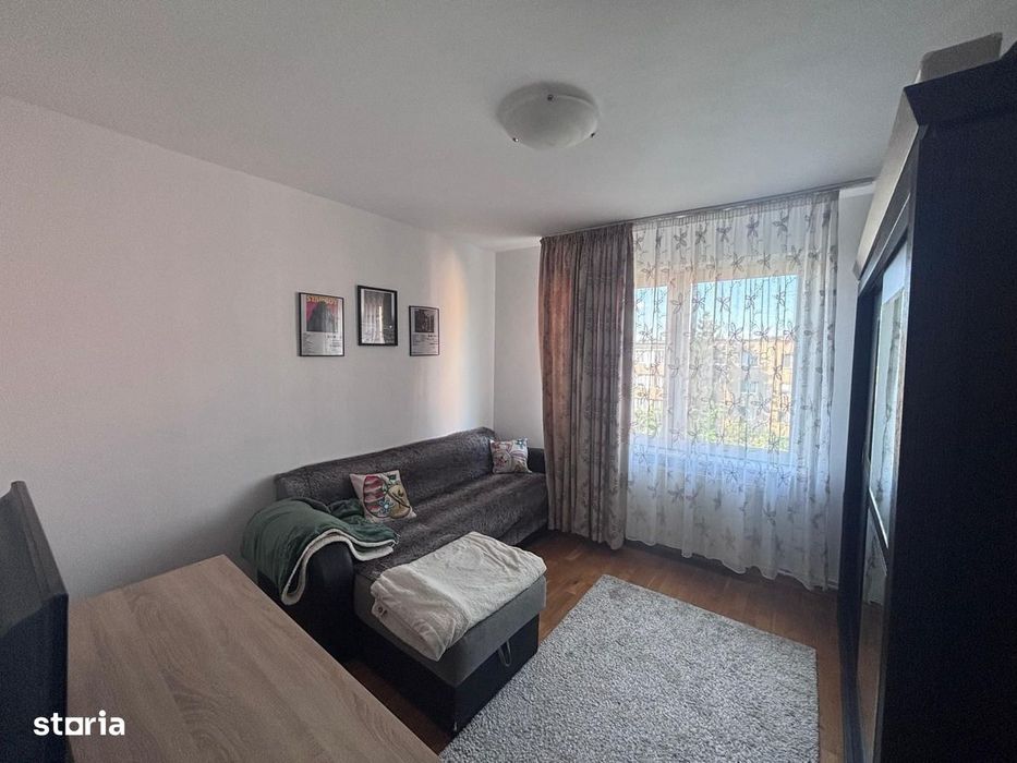 Dambu Pietros - Vanzare apartament 3 camere - Str. Magurei