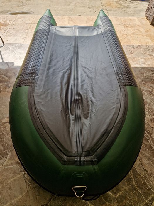 Продается лодка с мотором