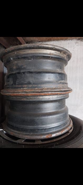 Продам диски фольцваген пасат 4 диска 5000 за один диск