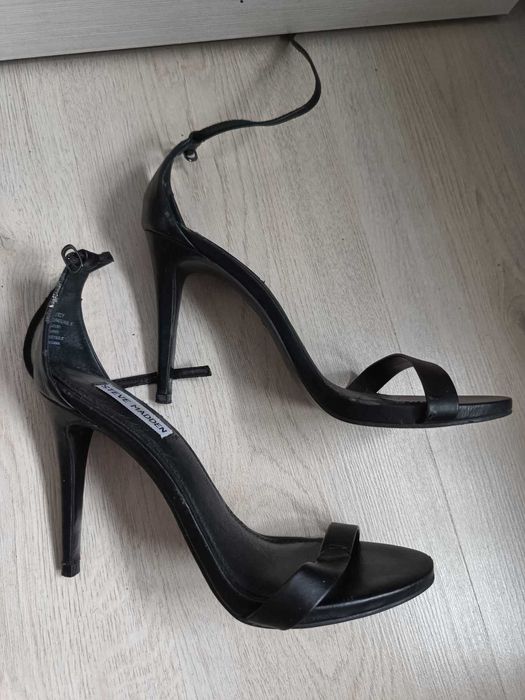 Sandale cu toc Steve Madden Woman Stecy Heeled Ankle Strap Sandals 9M