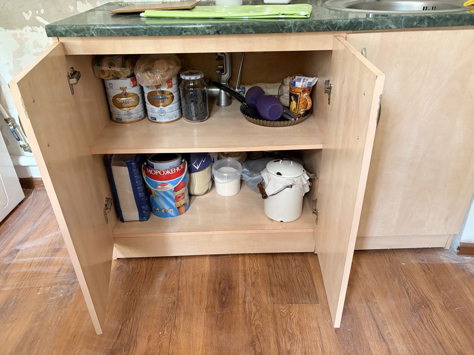 Кухонный рабочий стол