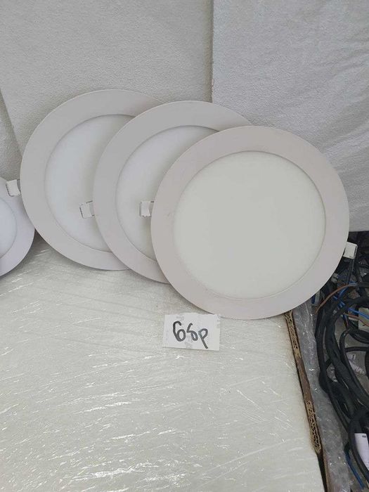 Продавам комплект пана и лунички (2 размера) за окачен таван