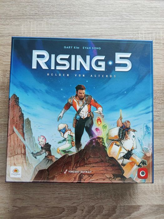 Joc de societate Rising 5