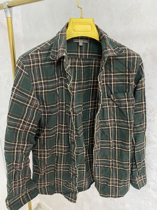 мужские рубашки каждые по 30.000 сум