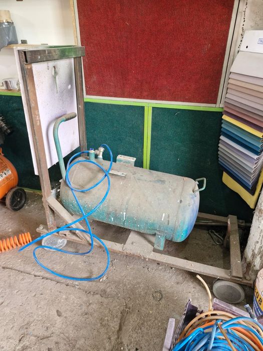 Ресивер в отличном  состоянии.