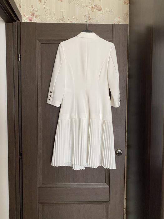 Платье белое новое