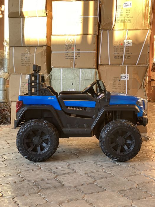 Детская машина с пультом, электромобиль Mercedes болалар машинаси