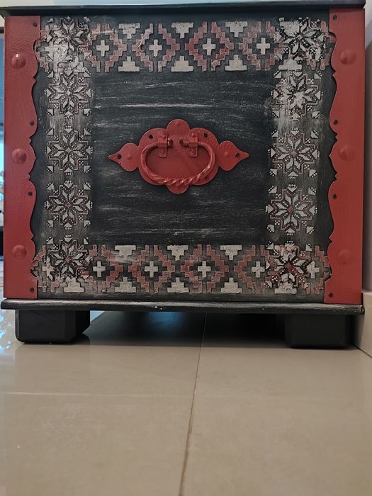 Lada de zestre restaurata