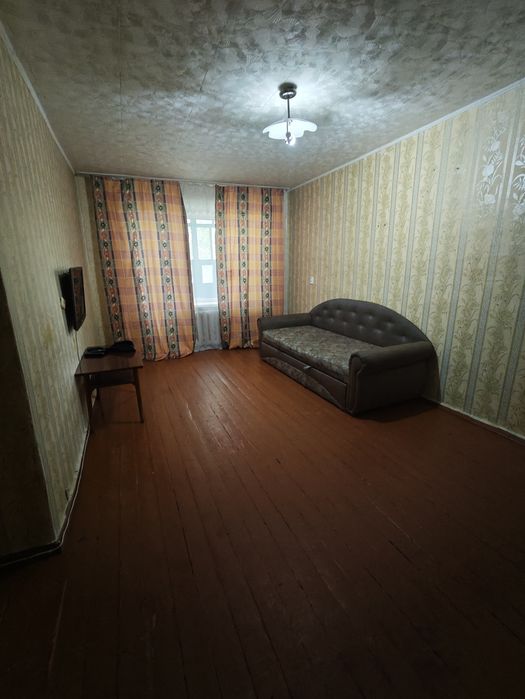 Сдам квартиру двухкомнатная.