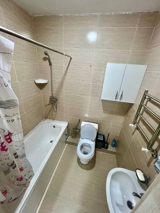 Алмазар Ситида 1 хонали евро уй СРОЧНО арендага берилади