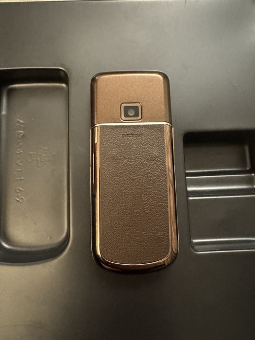 Nokia 8800 saphire arte