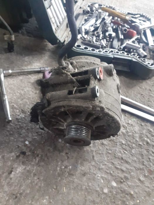 Alternator racire apa Mercedes C Class 2.2 cdi E Class 2.2 cdi
