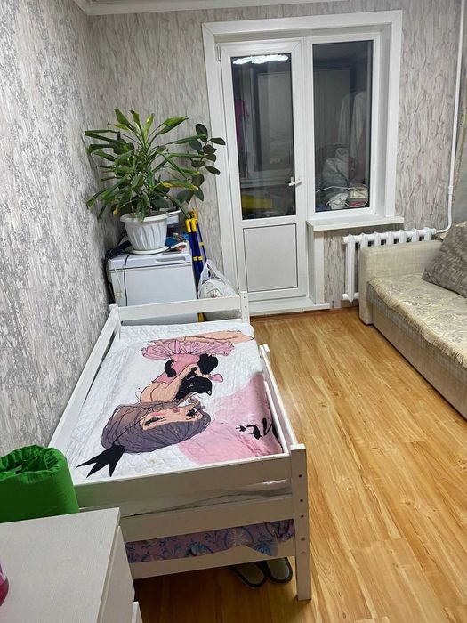 Продам 3 комн Карасай 64 кв 7/9