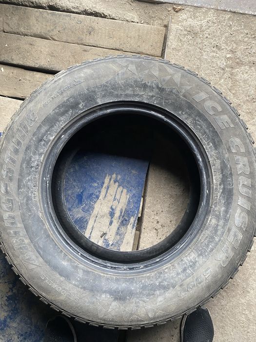 Продам шины зимние шипованые