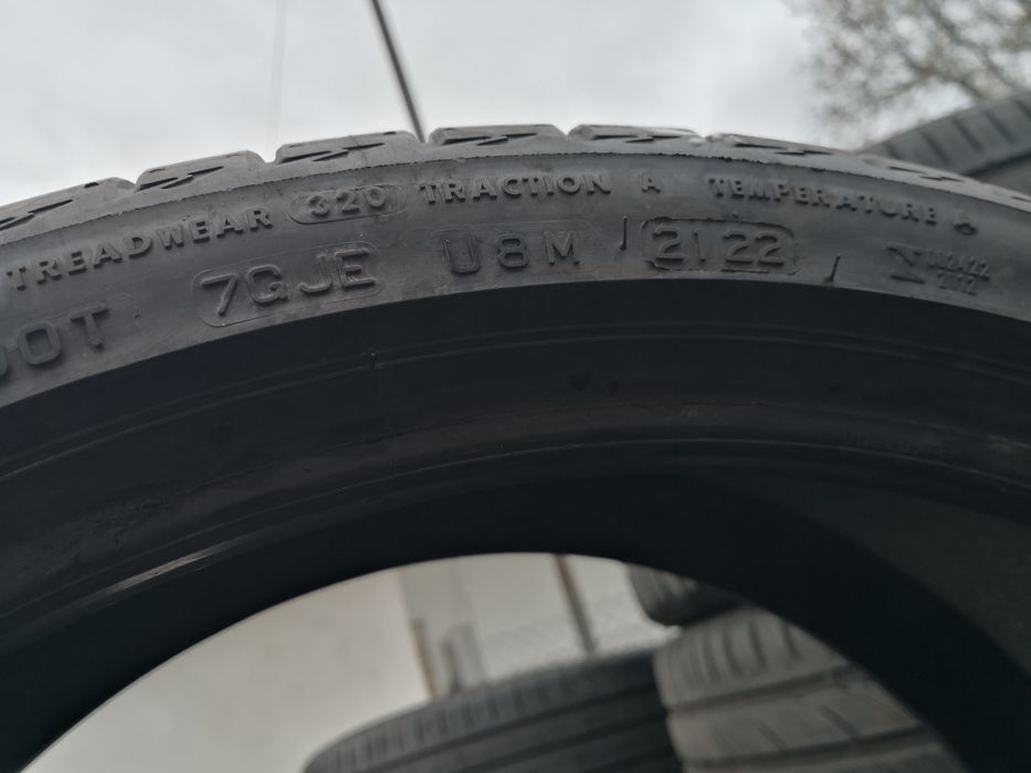 255 35 21 цола гуми Bridgestone dot 22 2 броя