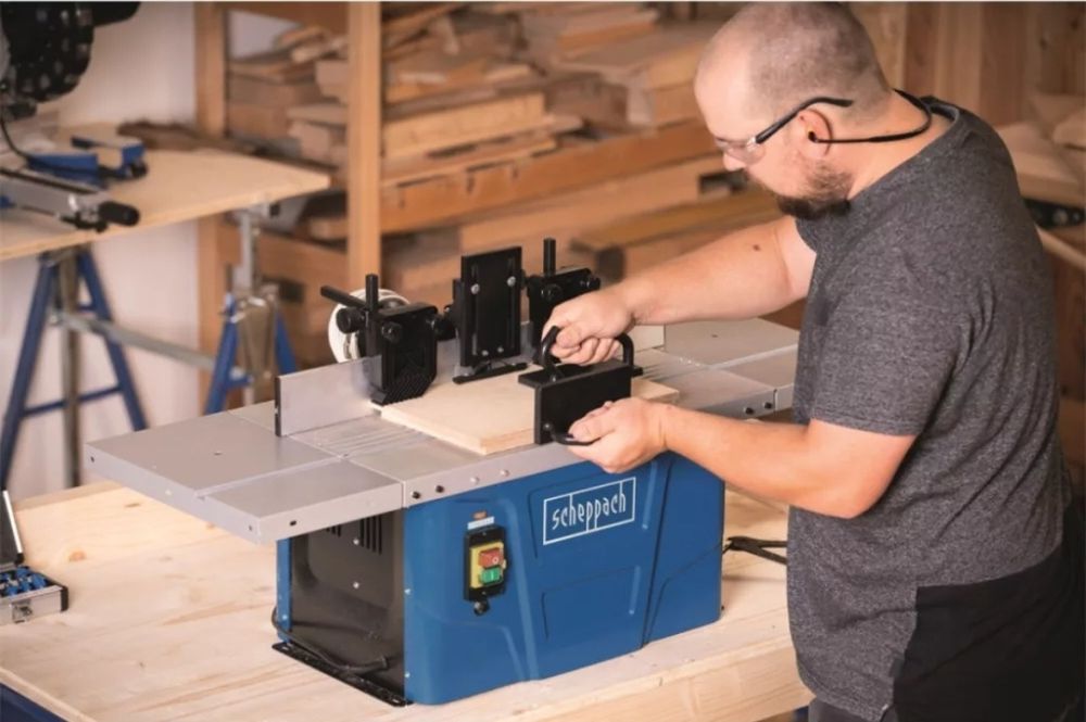 Vând freza pentru lemne