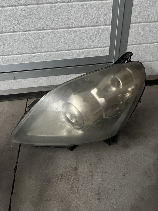 Far / faruri stânga dreapta Opel Zafira B cu xenon