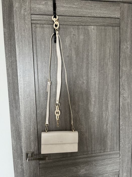 Продам сумочку для выхода