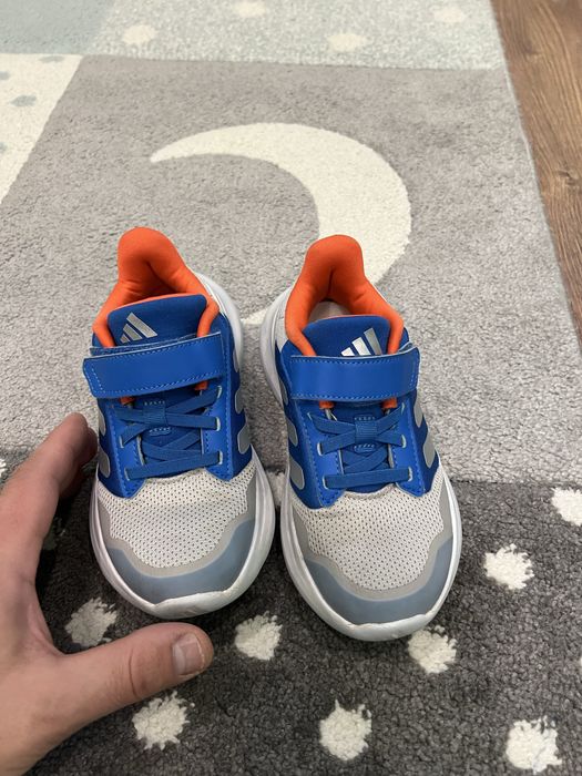 Маратонки Adidas