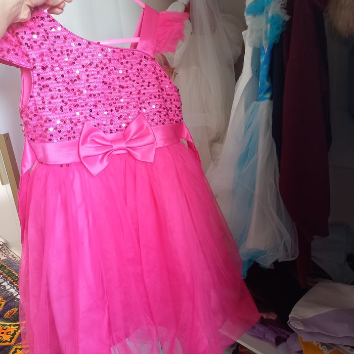 Продам платье для девочек