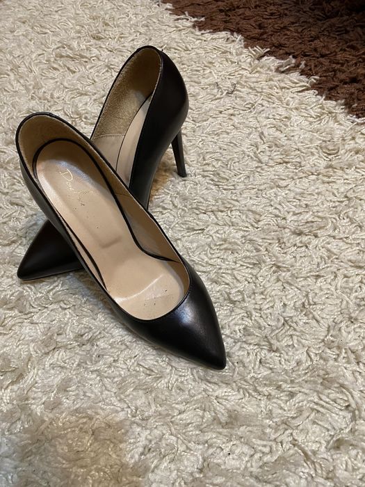 Pantofi stiletto negrii