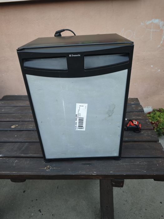 Мини амонячен хладилник минибар dometic