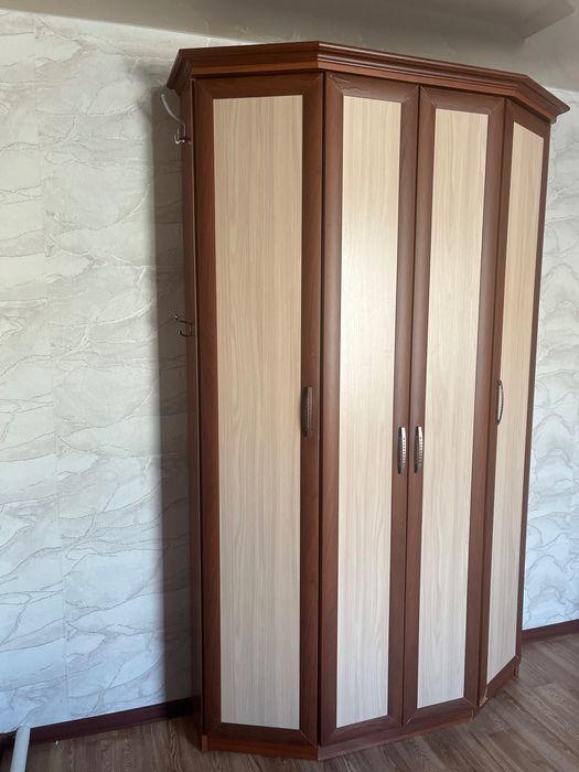 Шкаф для небольшого коридора