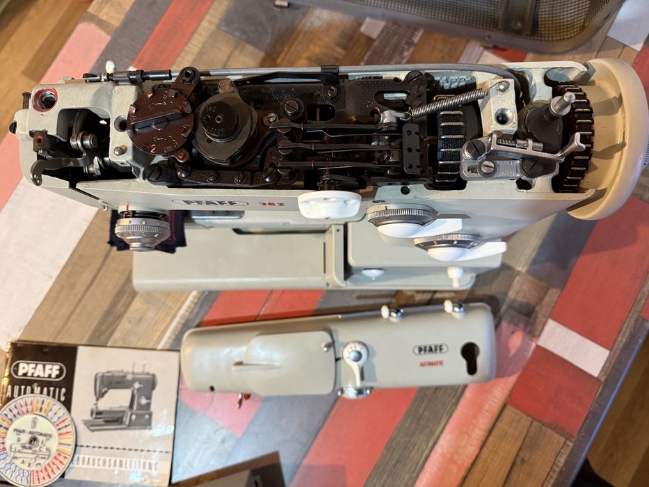 Masina cusut Pfaff 362 automatic