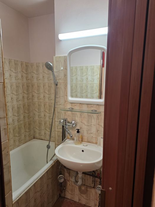 Inchiriez  garsonieră str Olimpiadei/220Euro