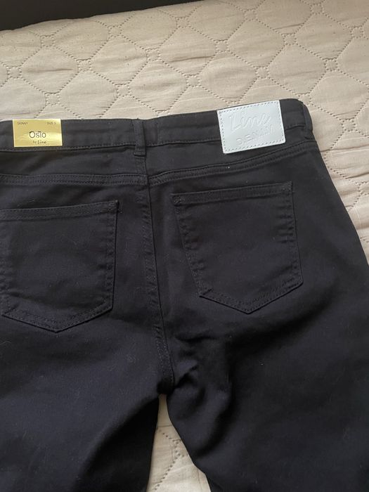 Нов дамски панталон размер S 98 процента  памук 2 процента  еластан