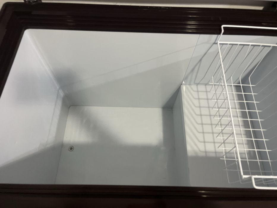 Морозильник Leadbros