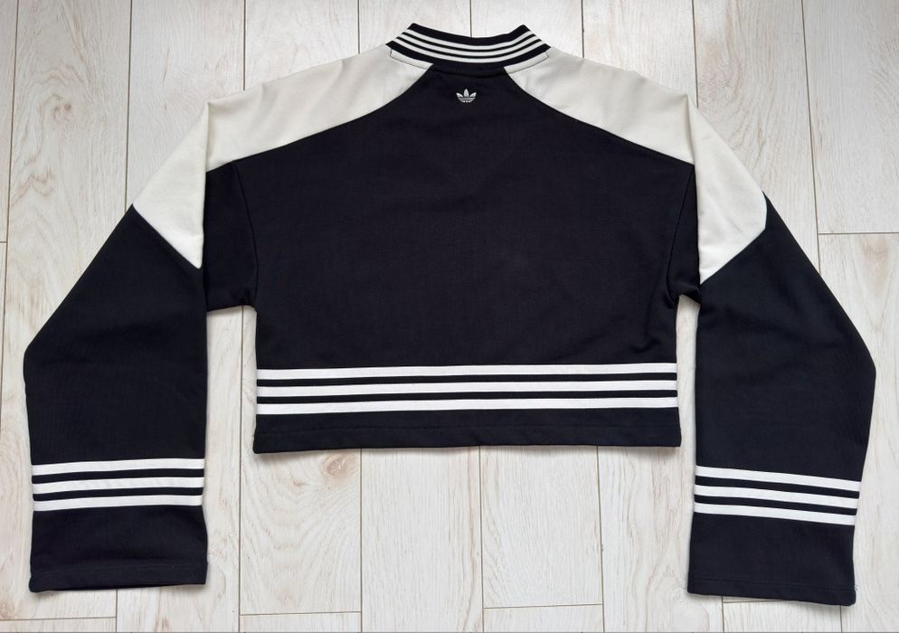 свитшот adidas лимитированный