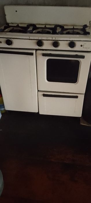 Продам газплиту б у