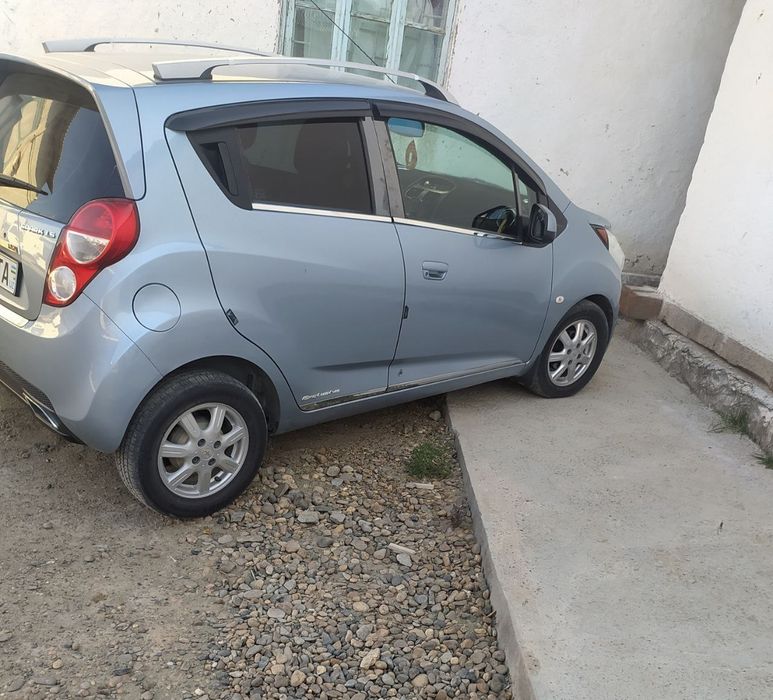 Spark sotiladi 2 pazitsiya