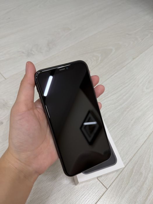 Продам iPhone 11