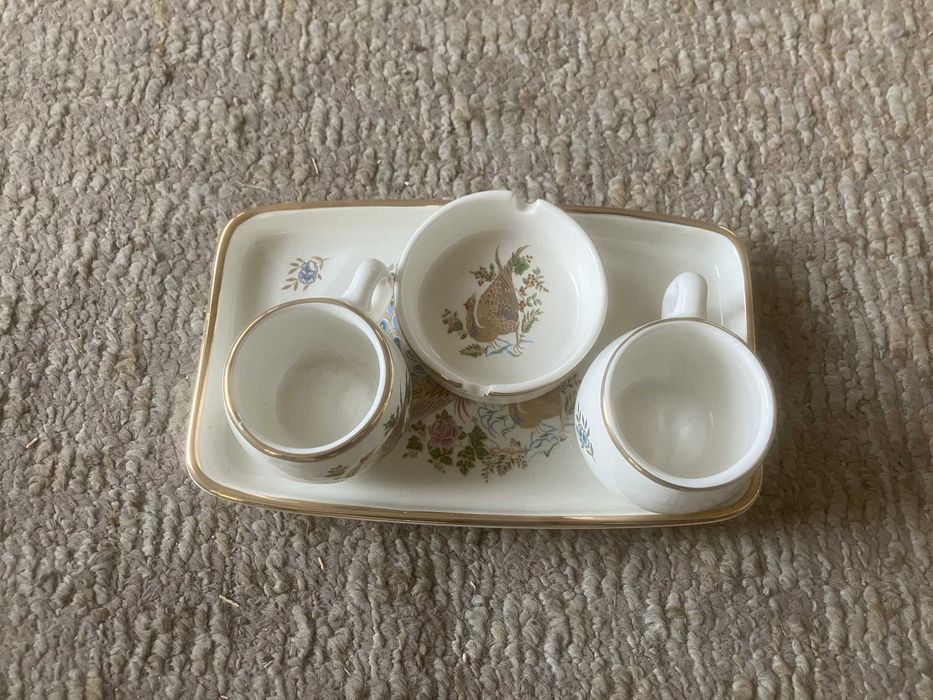 Комплект за сервиране на кафе