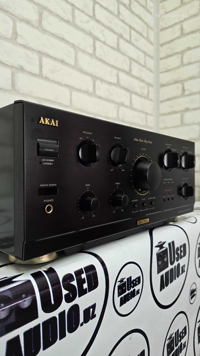 Усилитель  Akai AM-69. Usilitel.