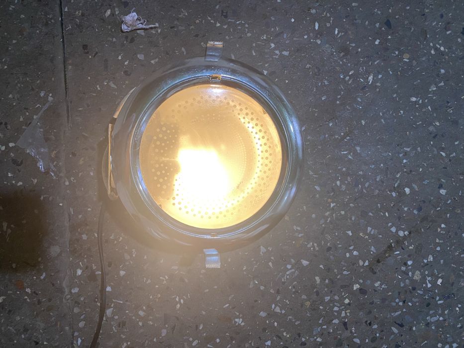 Продам лампы освещающие