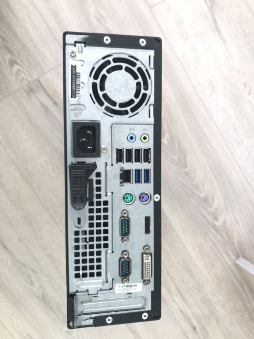 Компютър Fujitsu Esprimo C710