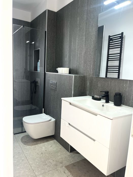 Casă cu 5 camere, curte, terasa, cu view spectaculos