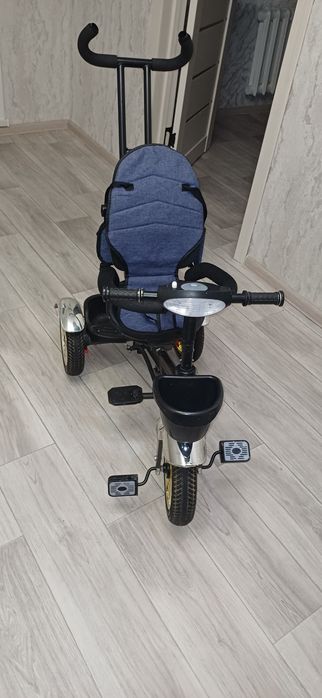 Коляска и велосипед