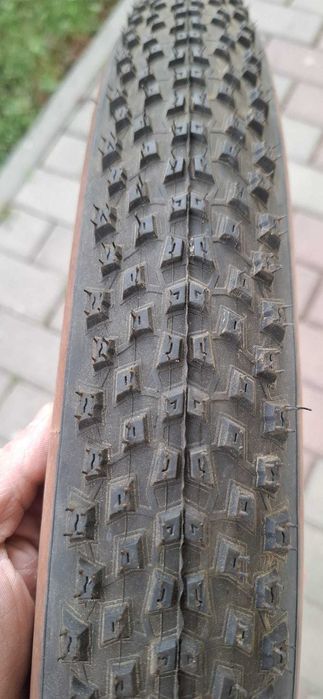 Anvelope/cauciucuri pliabile cursiera Bikehut 28" (700x28c), MTB Pirelli Scorpion XC M ProWall TR 29x2.20" si Schwalbe Racing Ralph 27.5x2.25" (650b)