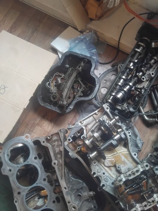 Продам двигатель по запчестям 2az-fe