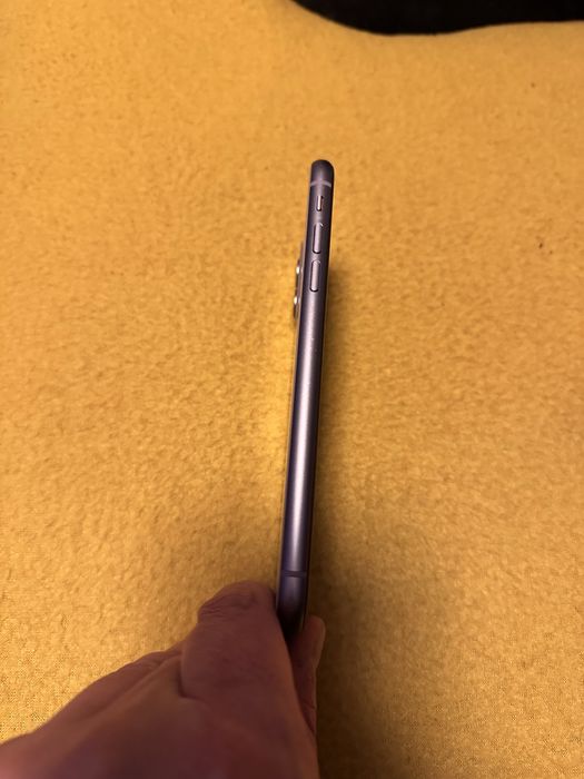 Iphone 11 64 GB liber de retea