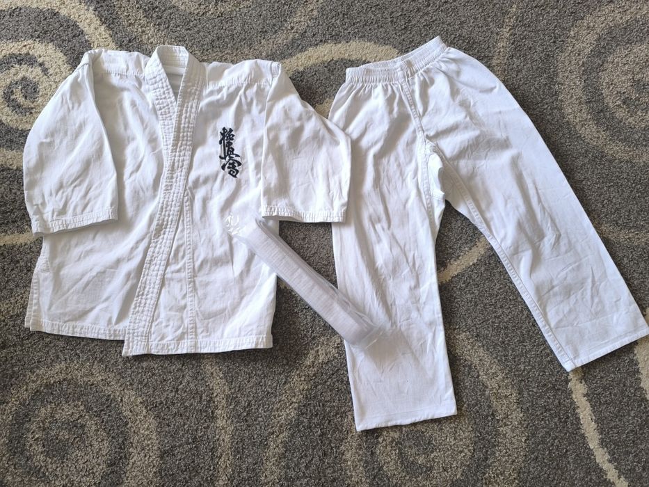 Продам кимано каратэ