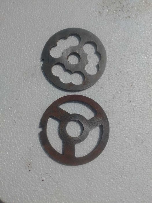 Решетки / Решетка нож / ножове за месомелачка професионална