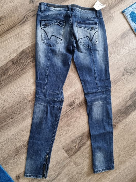 Blugi Hazel ,nr 26.  Model deosebit